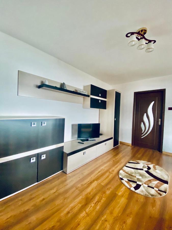 Appartement Apartament Sunshine à Orşova Extérieur photo