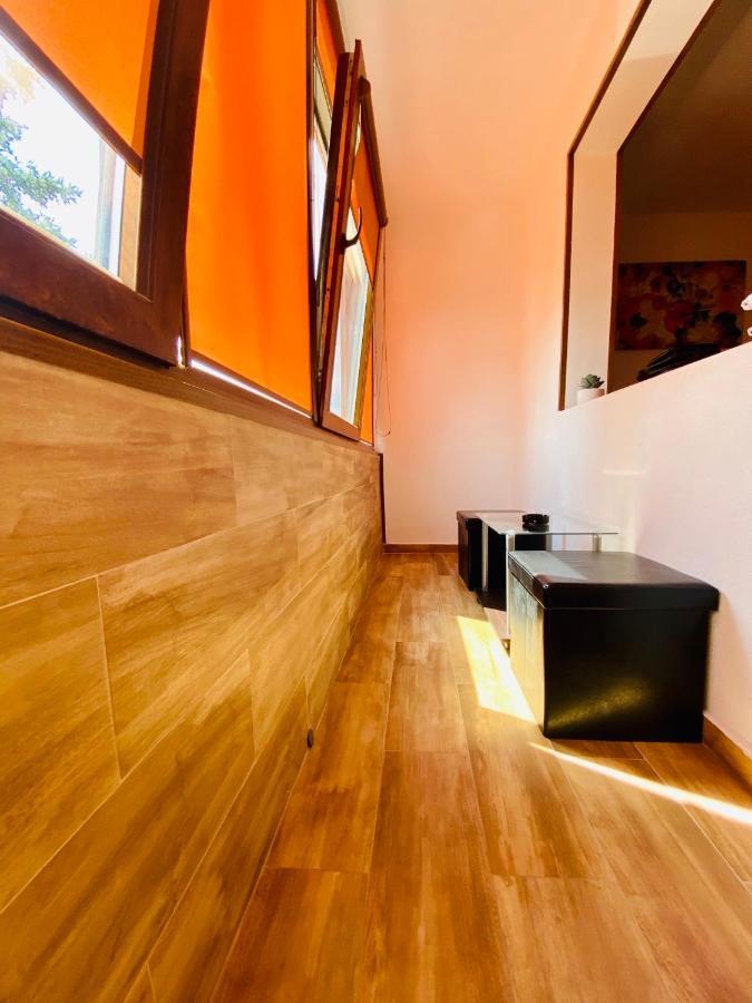 Appartement Apartament Sunshine à Orşova Extérieur photo